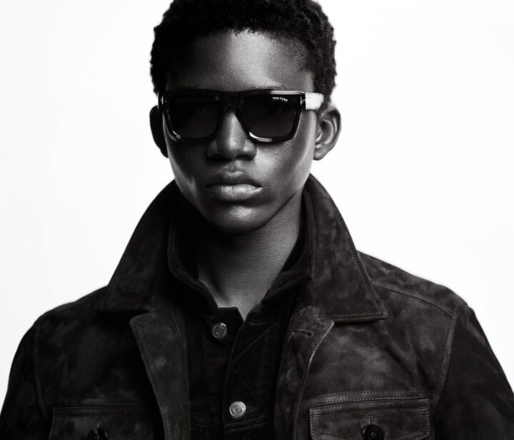 EYEWEAR