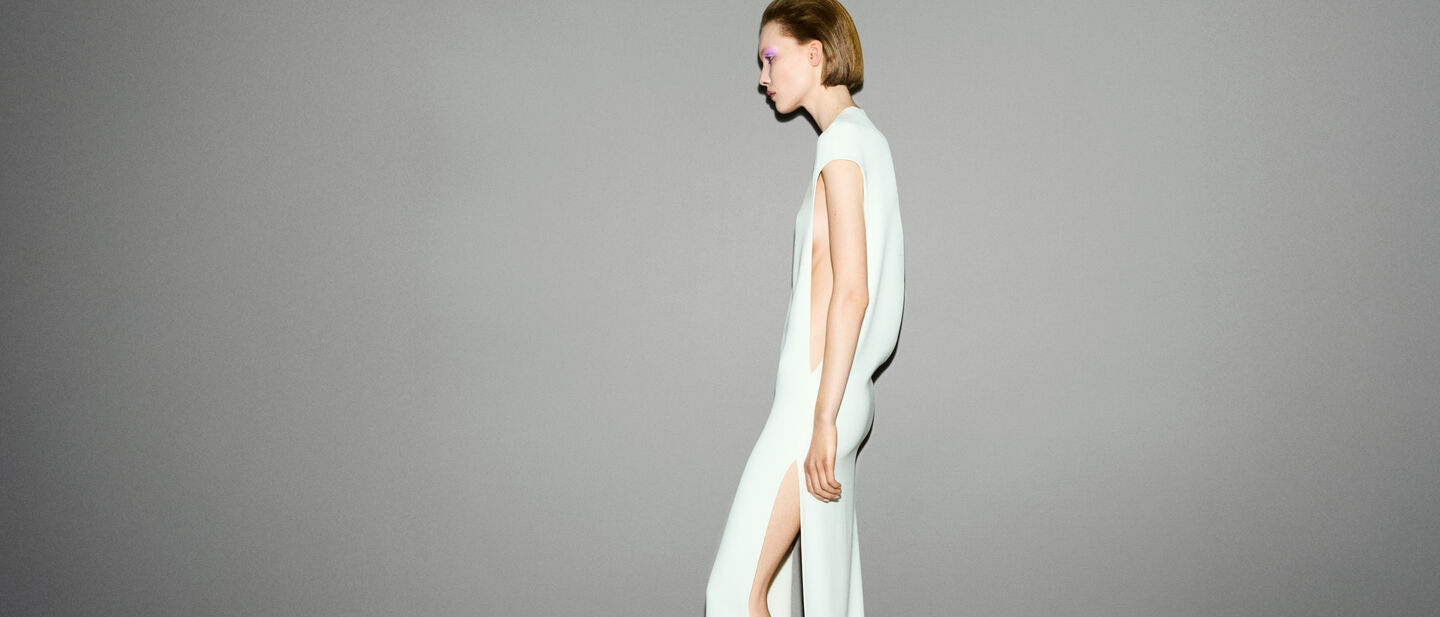 READY TO WEAR