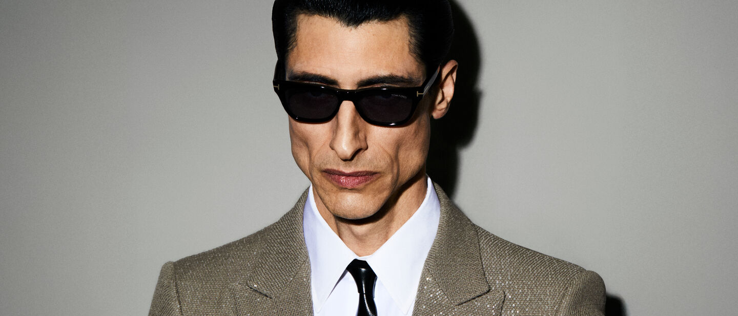EYEWEAR