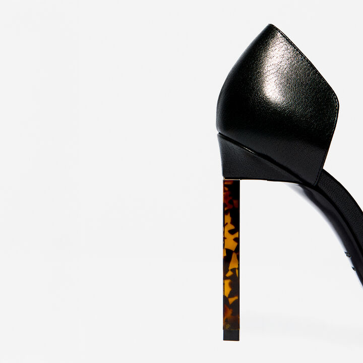 WOMEN'S SHOES